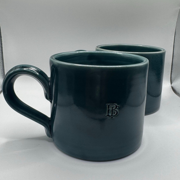 McQueen Pottery Other - McQueen Pottery Ceramic Coffee Mugs Set of 2 Green